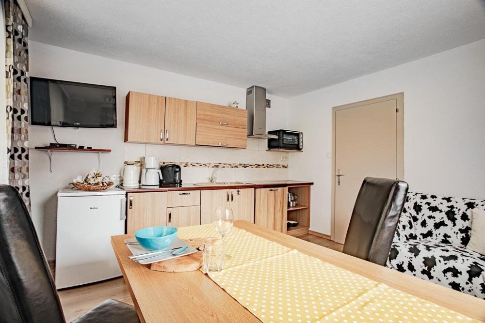 Apartments Leszek Elis 141 See Exterior foto
